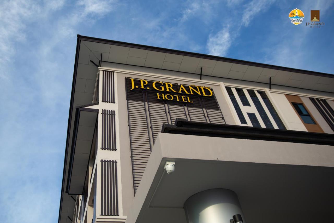 J.P.Grand Hotel Trat Exterior foto