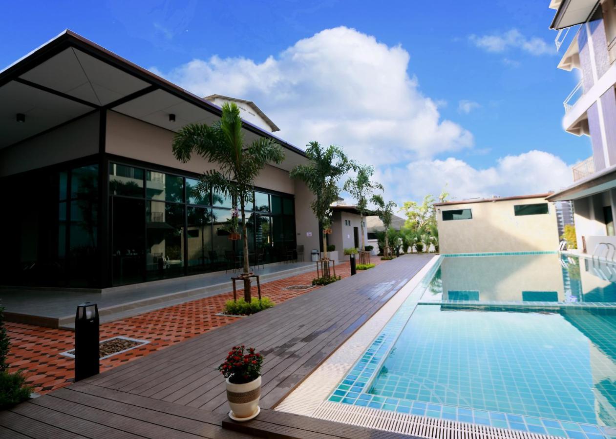 J.P.Grand Hotel Trat Exterior foto