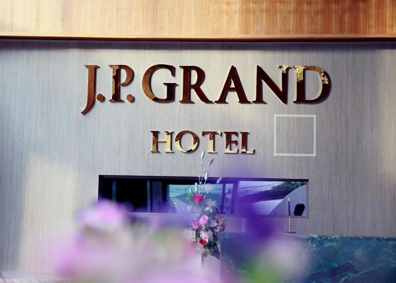 J.P.Grand Hotel Trat Exterior foto